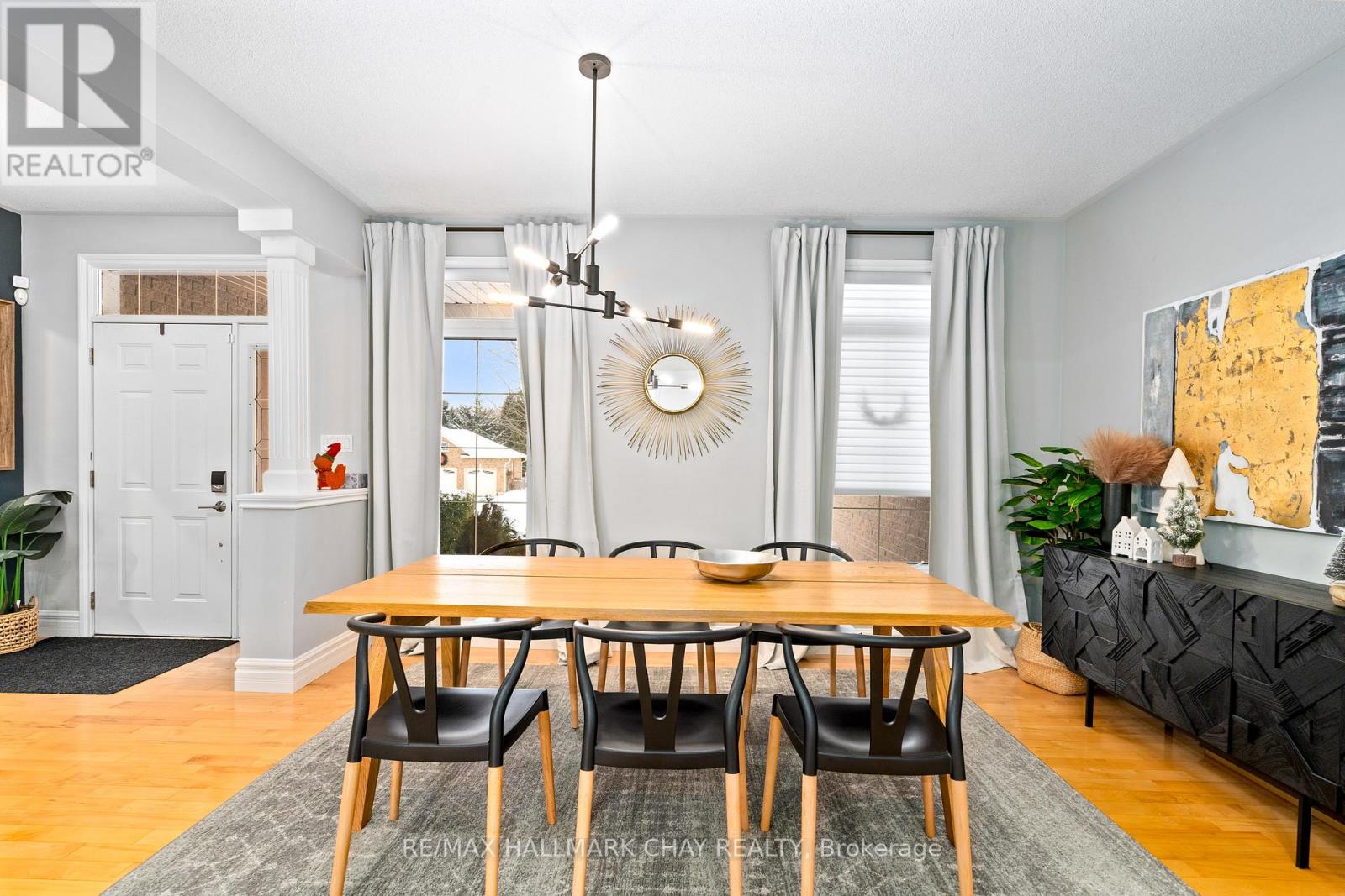 3 Forest Hill Drive, Springwater, Ontario  L9X 0J4 - Photo 7 - S12990478