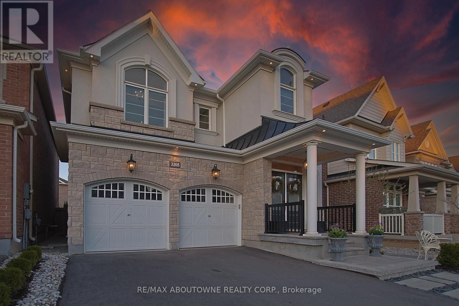 3205 Violet Gardens, Oakville, Ontario  L6M 1L5 - Photo 4 - W13007294