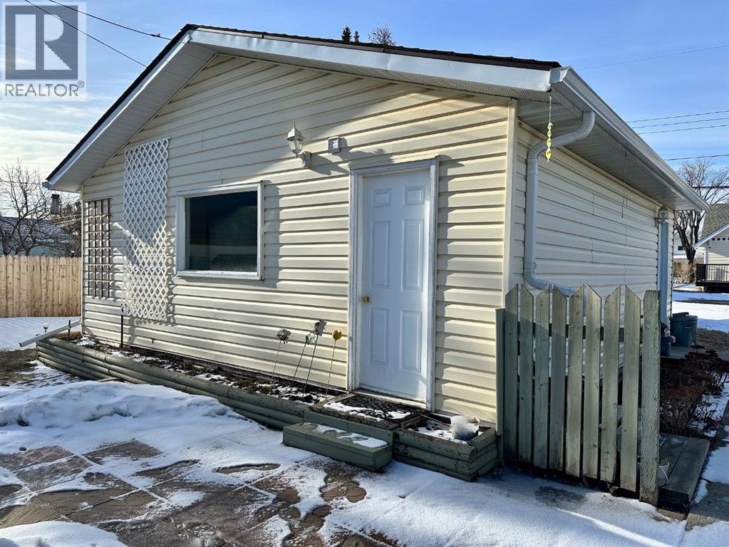 1217 4 Avenue, Wainwright, Alberta  T9W 1G7 - Photo 30 - A2297668