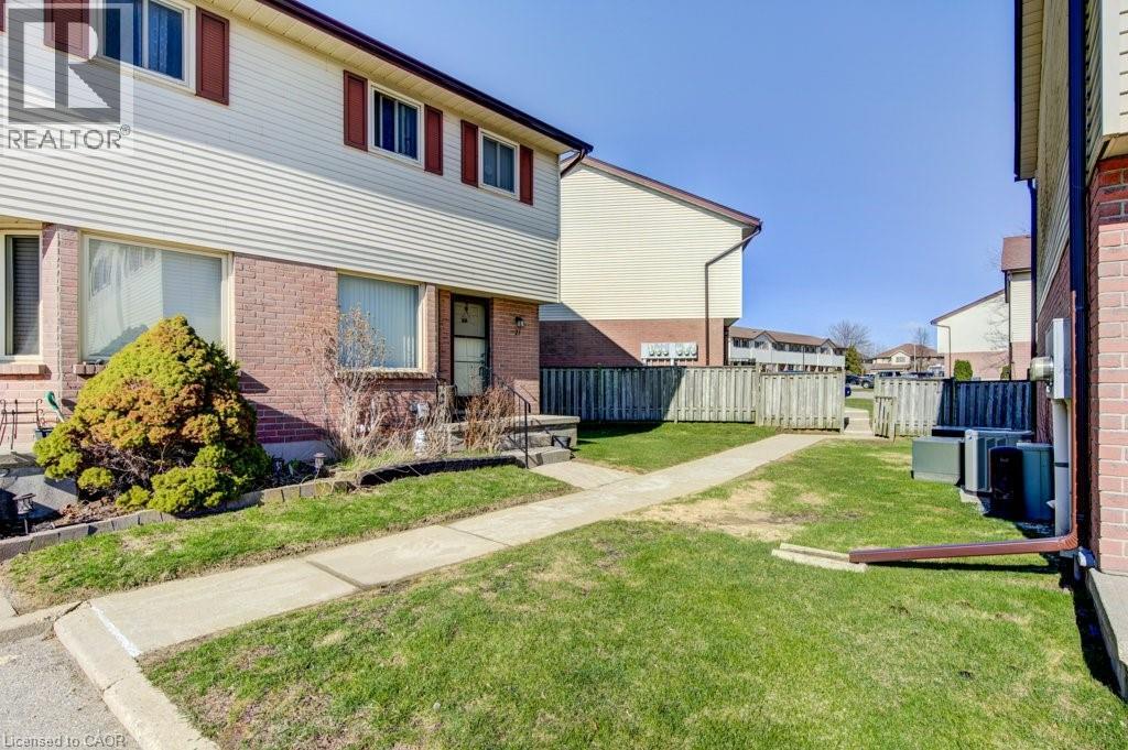 1093 Nellis Street Unit# 21, Woodstock, Ontario  N4T 1P5 - Photo 3 - 40817814