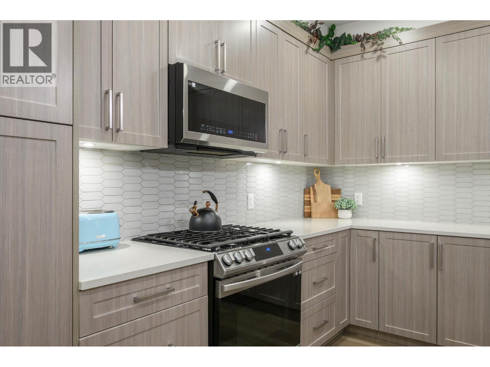 316 22633 Selkirk Avenue, Maple Ridge, British Columbia  V2X 1C7 - Photo 9 - R3110298