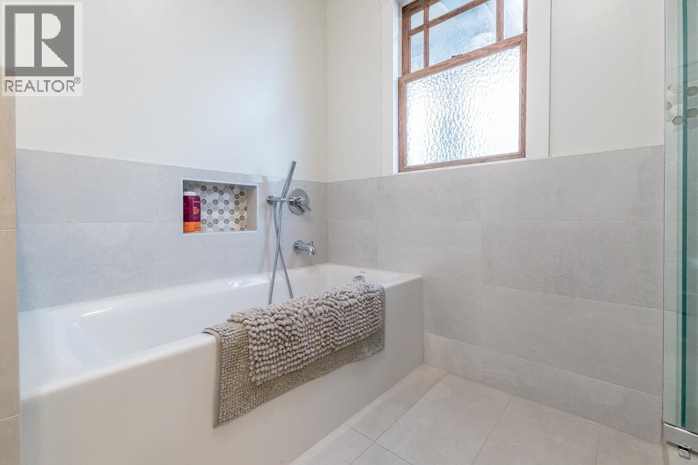 1610 Salsbury Drive, Vancouver, British Columbia  V5L 4B8 - Photo 15 - R3108646