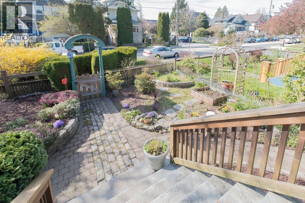 1610 Salsbury Drive, Vancouver, British Columbia  V5L 4B8 - Photo 38 - R3108646