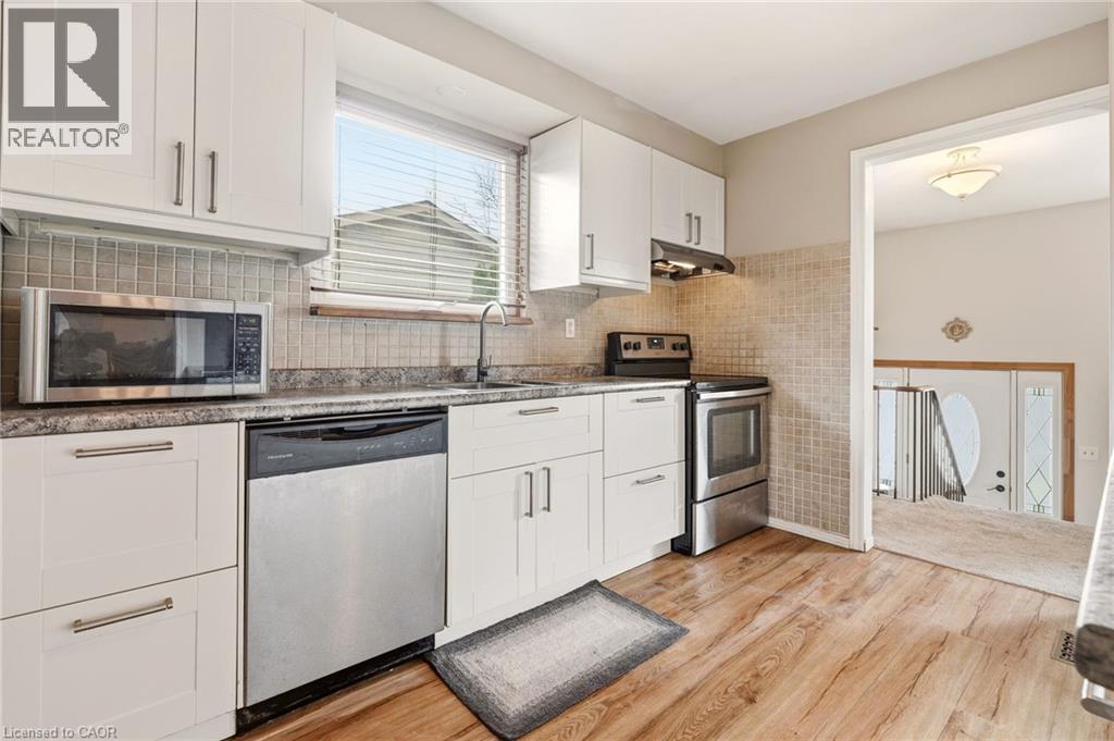 2349 Middlesmoor Crescent, Burlington, Ontario  L7P 3X4 - Photo 16 - 40820965