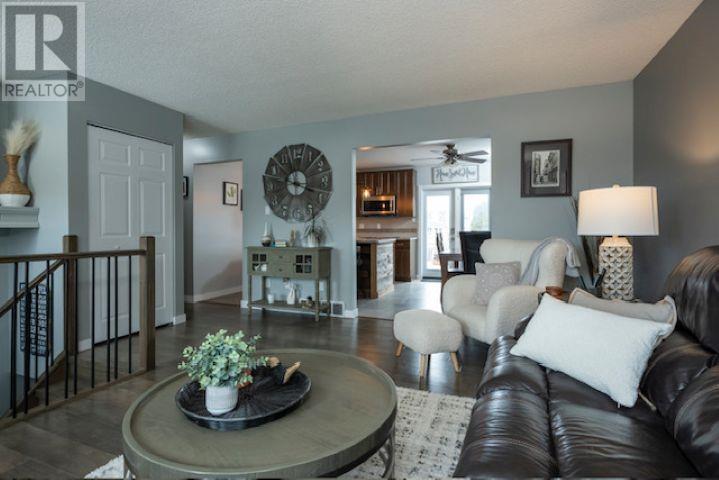 412 Rainbow Street, Thunder Bay, Ontario  P7B 6K2 - Photo 4 - TB2600716