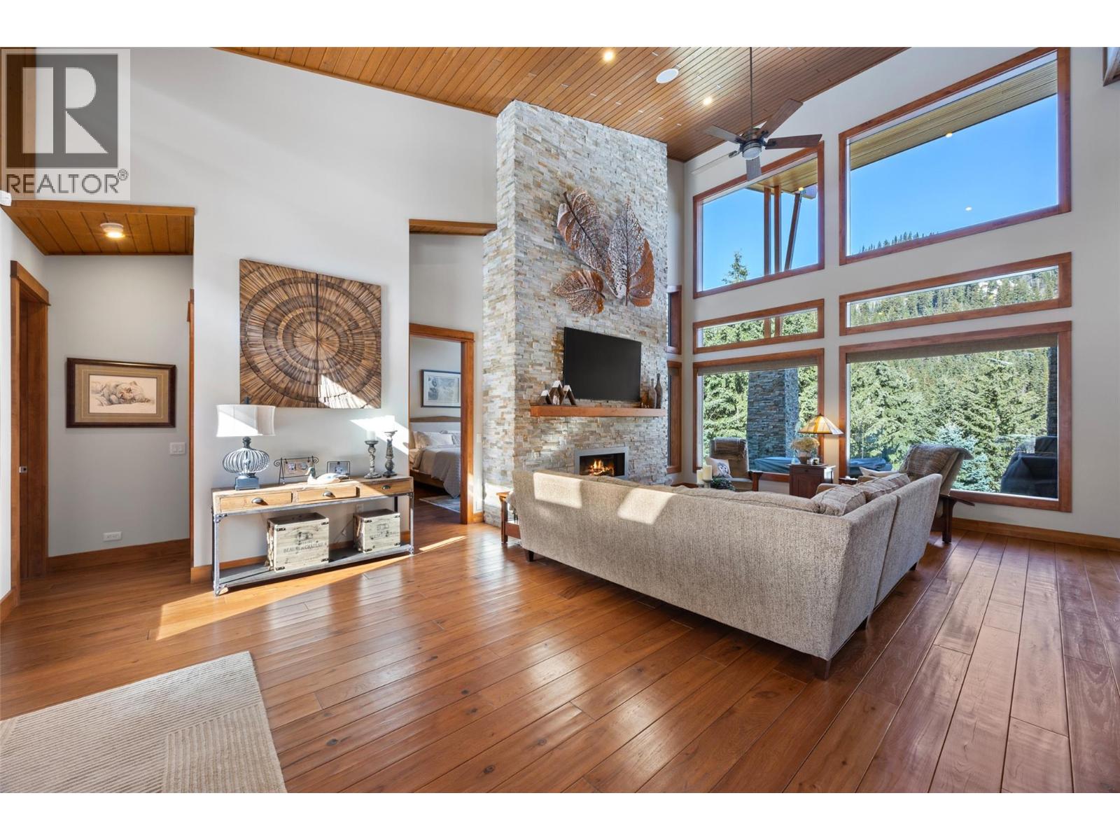 2436 Fairways Drive, Sun Peaks, British Columbia  V0E 5N0 - Photo 11 - 10382117