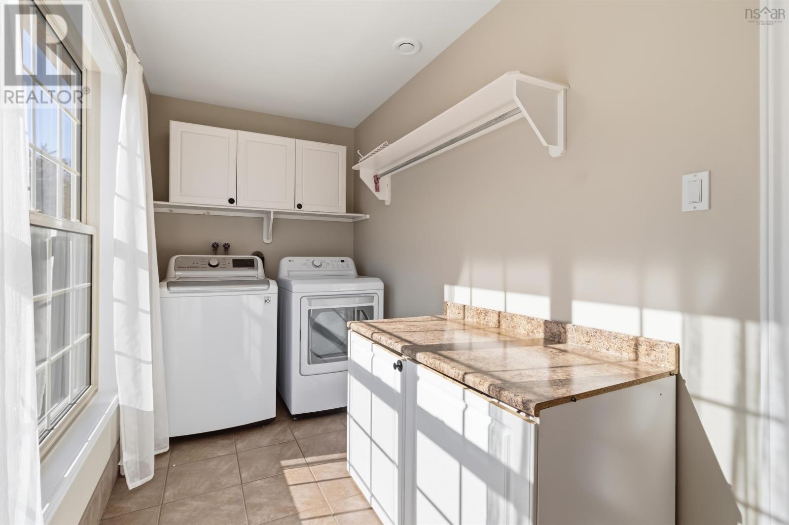 61 Colins Road, Bedford, Nova Scotia  B4B 1S8 - Photo 40 - 202605490