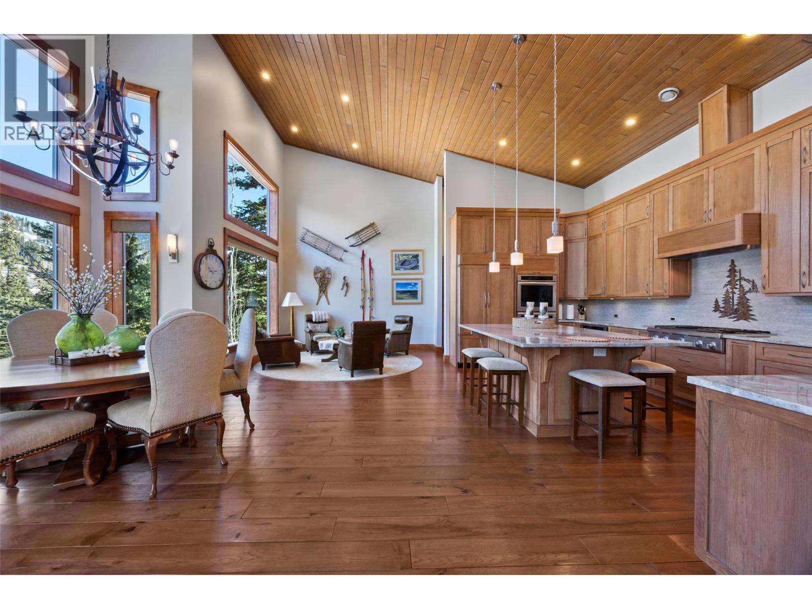 2436 Fairways Drive, Sun Peaks, British Columbia  V0E 5N0 - Photo 15 - 10382117