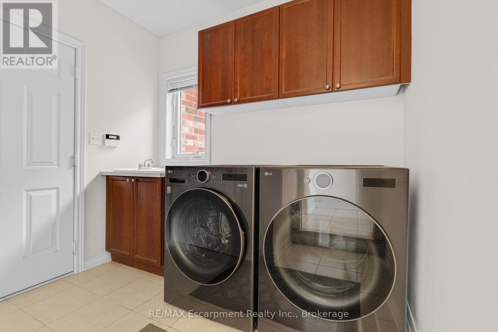 2298 Salcome Drive, Oakville, Ontario  L6H 7N2 - Photo 22 - W13007732