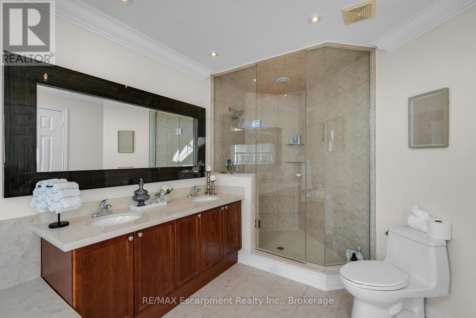 2298 Salcome Drive, Oakville, Ontario  L6H 7N2 - Photo 31 - W13007732