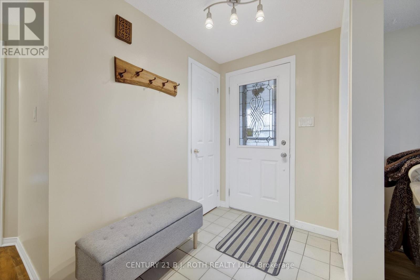 25 Comforts Cove Crescent, Innisfil, Ontario  L9S 1S3 - Photo 15 - N12899824