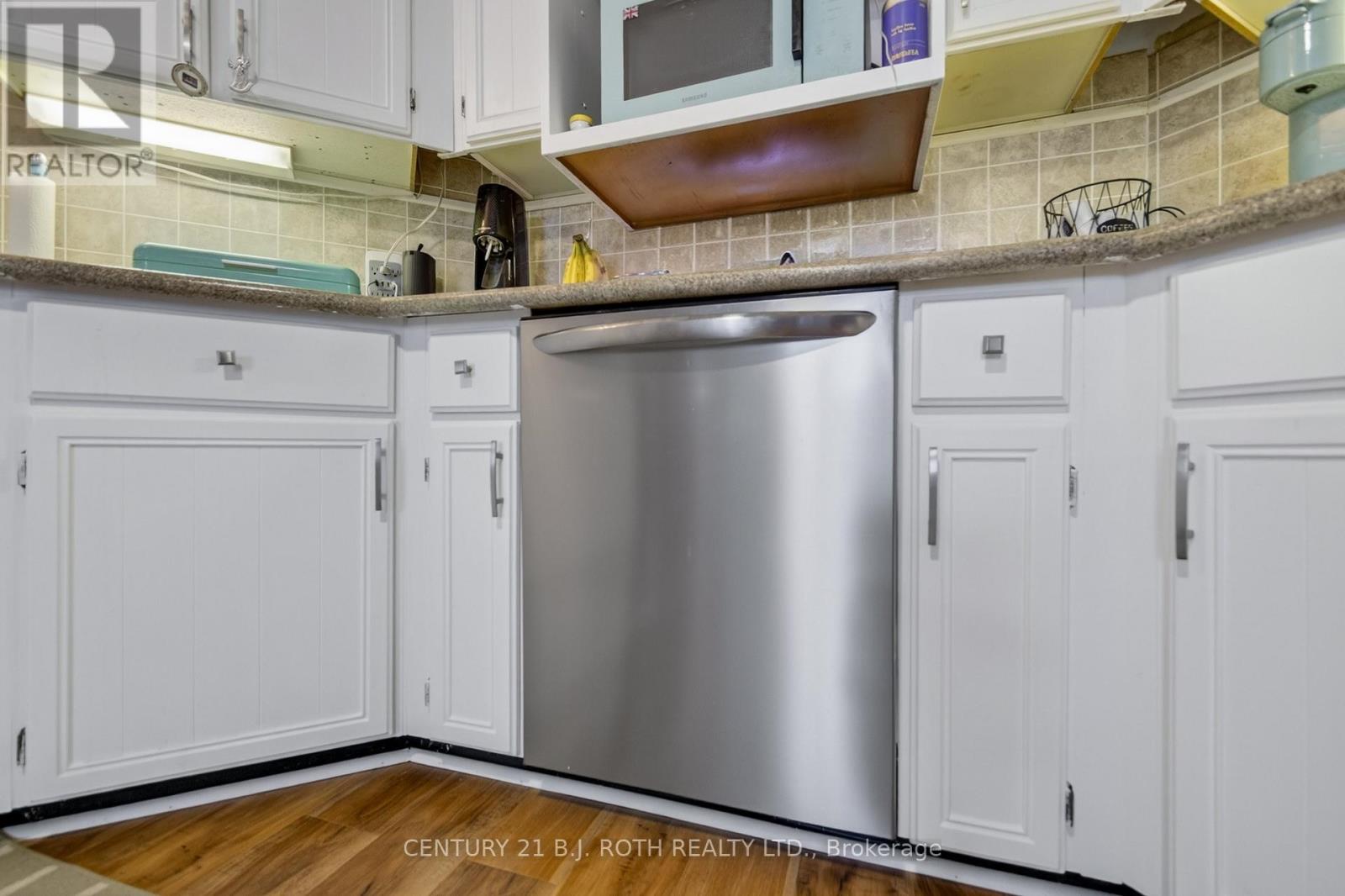 25 Comforts Cove Crescent, Innisfil, Ontario  L9S 1S3 - Photo 30 - N12899824