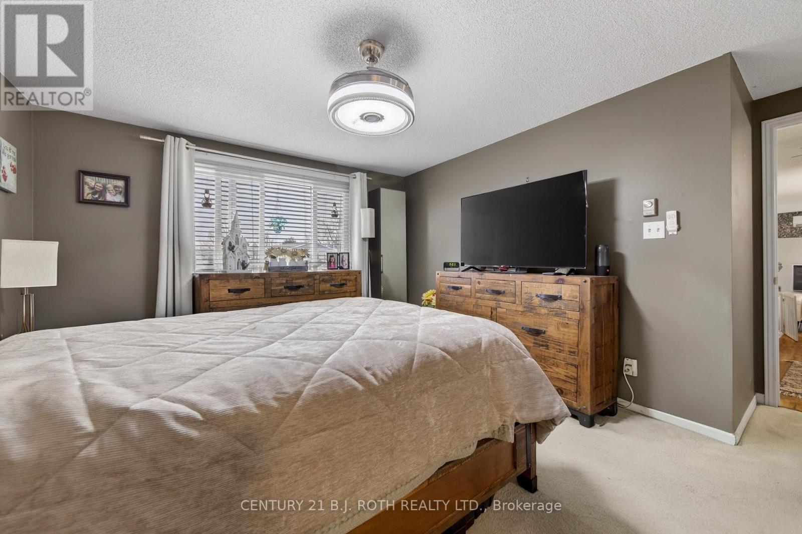 25 Comforts Cove Crescent, Innisfil, Ontario  L9S 1S3 - Photo 33 - N12899824