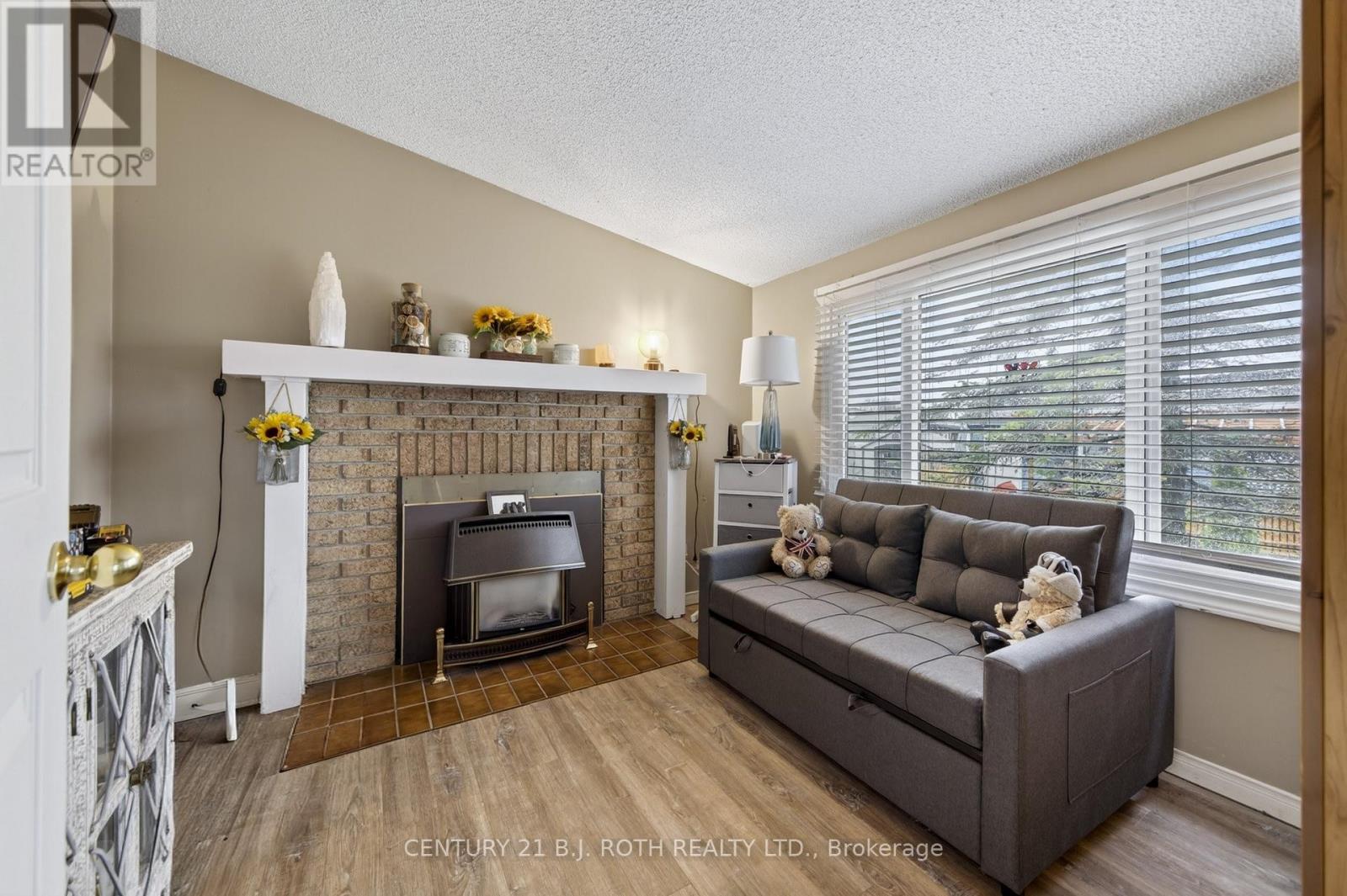 25 Comforts Cove Crescent, Innisfil, Ontario  L9S 1S3 - Photo 38 - N12899824