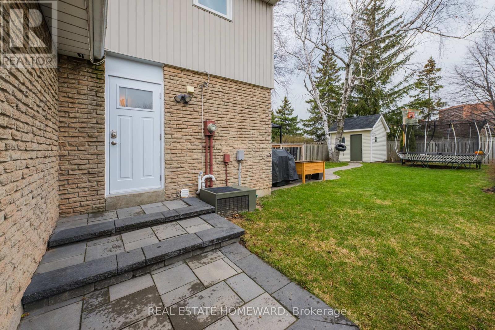 3381 Masthead Crescent, Mississauga, Ontario  L5L 1G9 - Photo 43 - W13005046