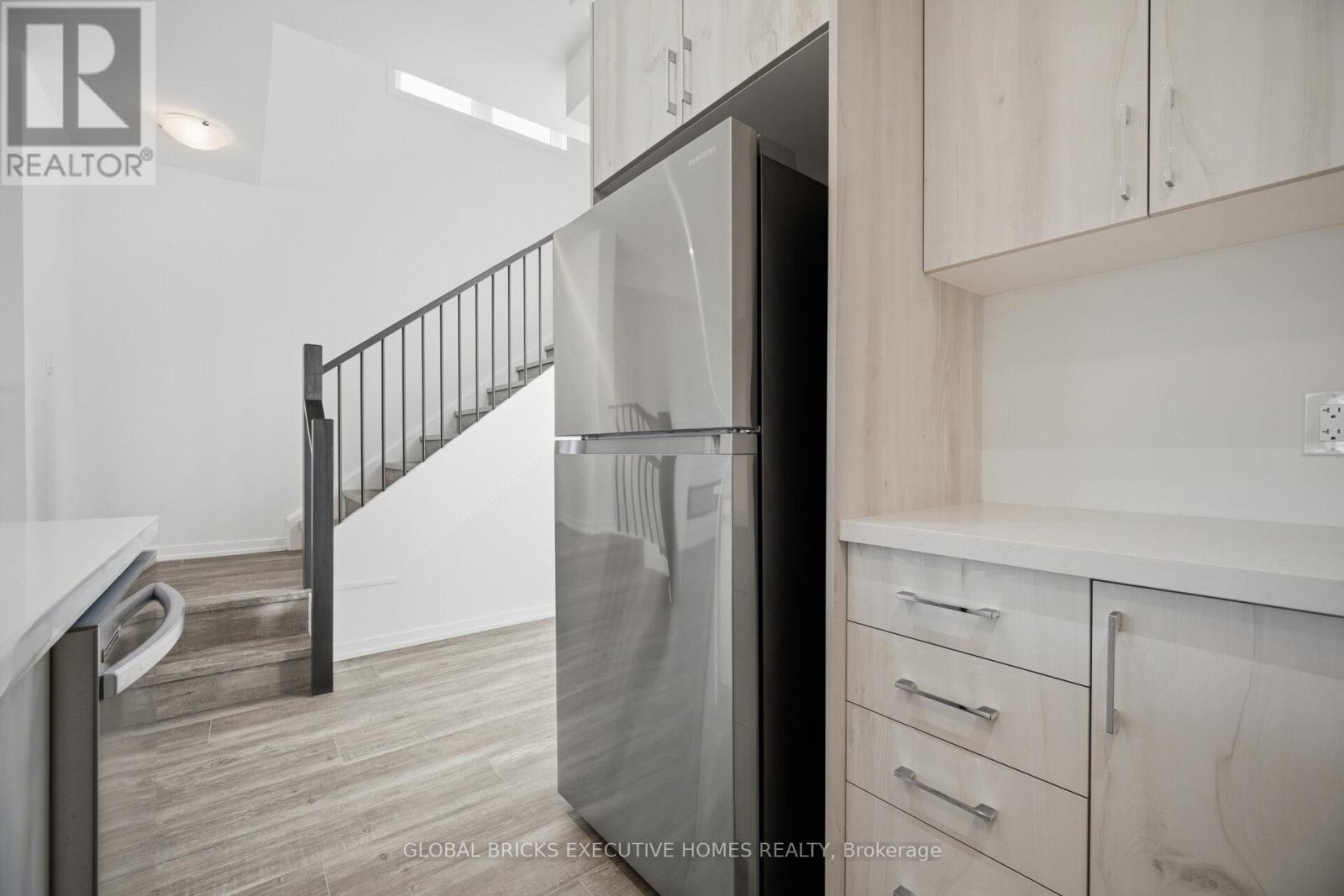 48 Aurora Common, Cambridge, Ontario  N1R 5S2 - Photo 23 - X12957710