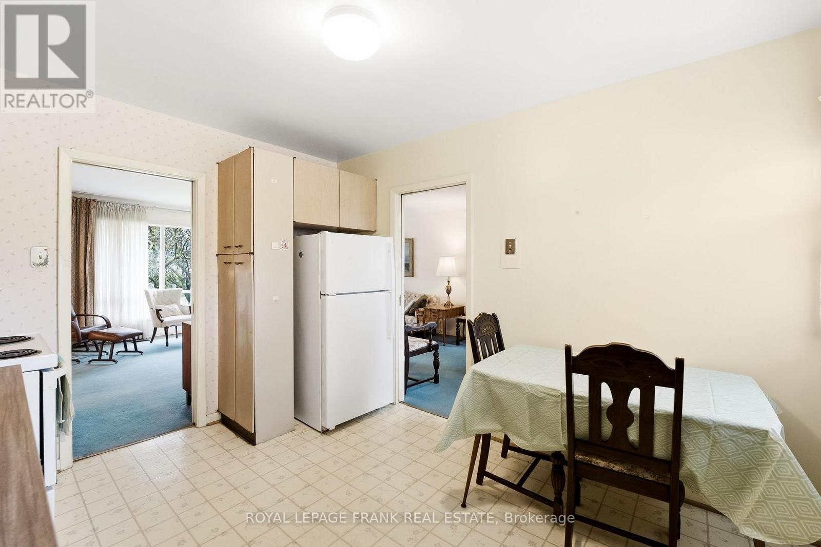 31 Cobham Crescent, Toronto, Ontario  M4A 1V7 - Photo 19 - C13007490