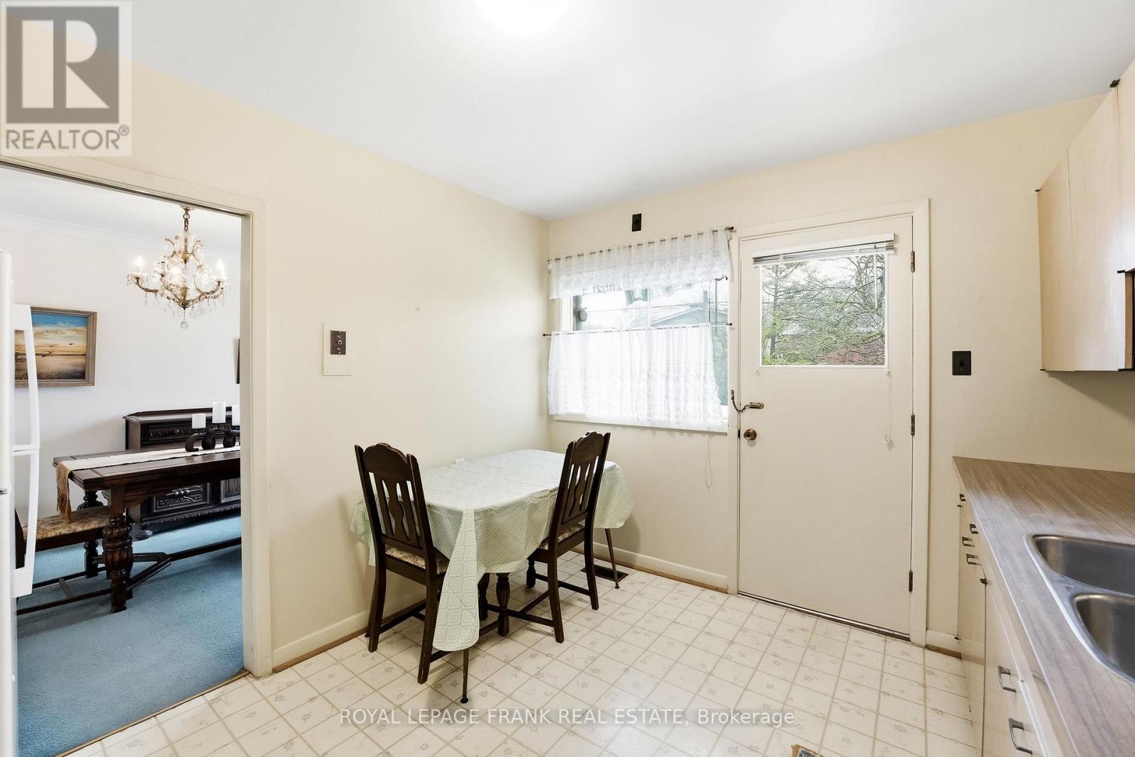 31 Cobham Crescent, Toronto, Ontario  M4A 1V7 - Photo 20 - C13007490