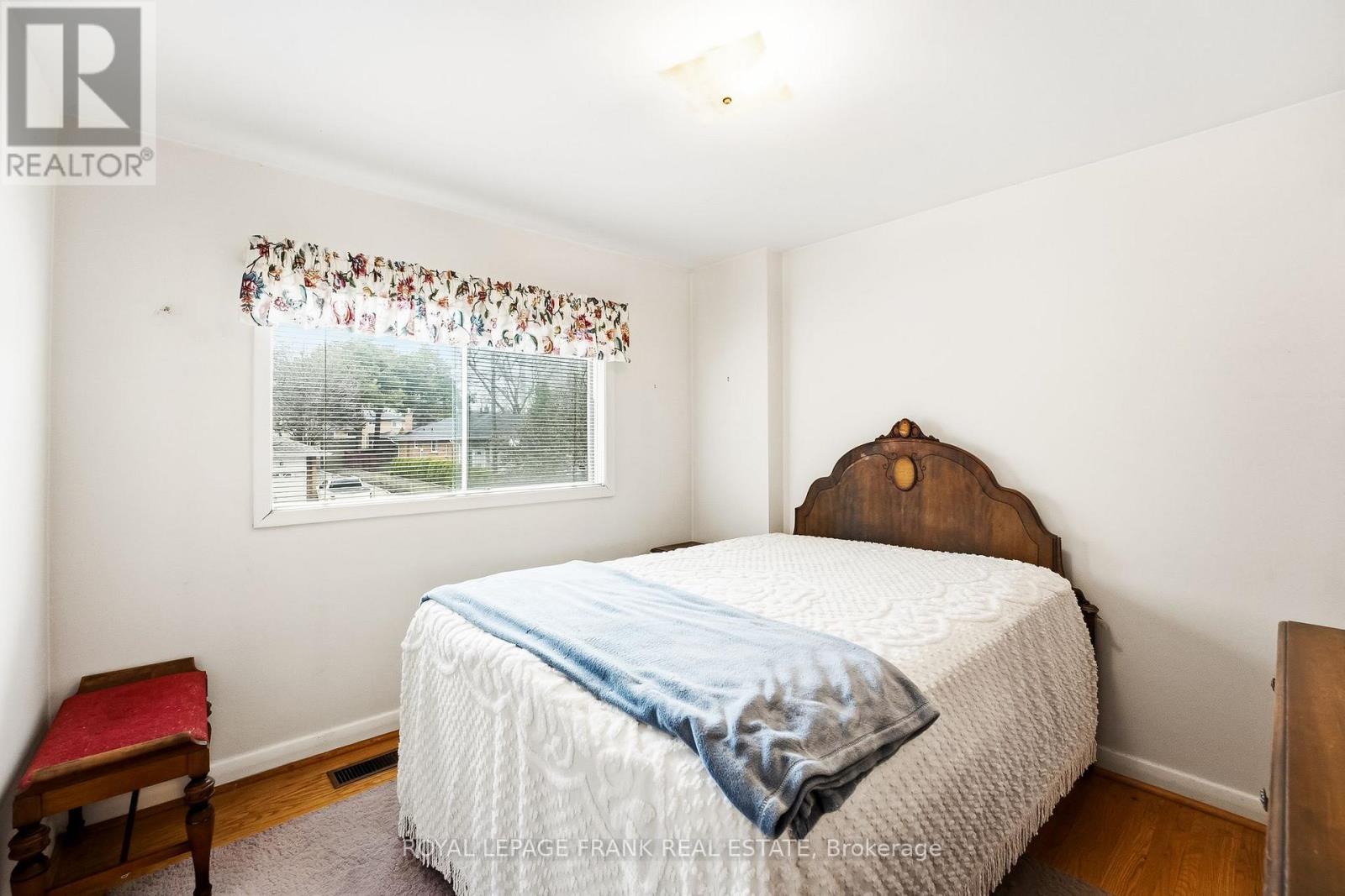 31 Cobham Crescent, Toronto, Ontario  M4A 1V7 - Photo 26 - C13007490