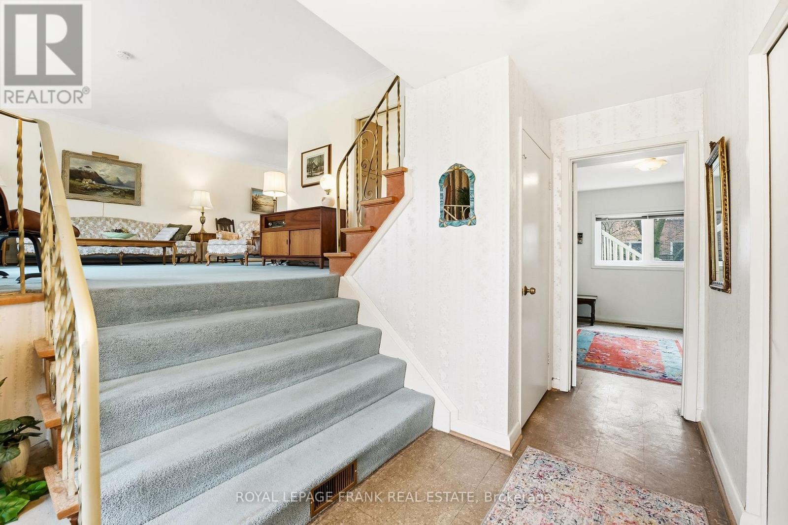 31 Cobham Crescent, Toronto, Ontario  M4A 1V7 - Photo 34 - C13007490