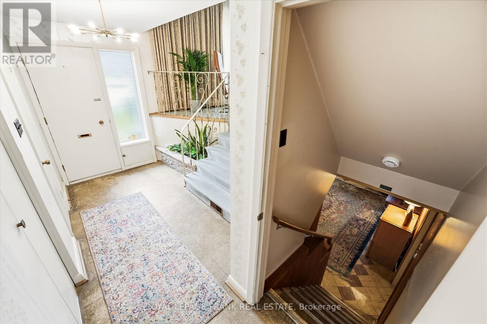 31 Cobham Crescent, Toronto, Ontario  M4A 1V7 - Photo 37 - C13007490