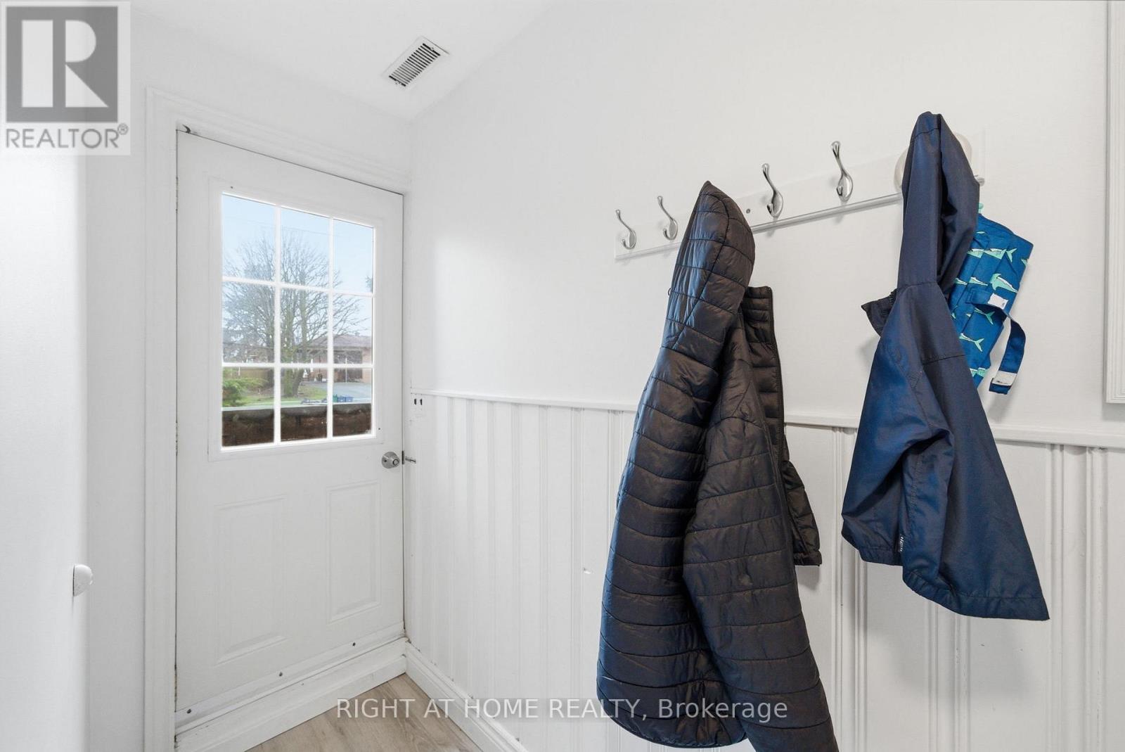 826 West Shore Boulevard, Pickering, Ontario  L1W 2V6 - Photo 21 - E13007514