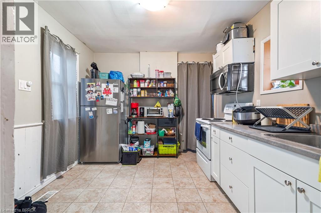 51-53 Jarvis Street, Brantford, Ontario  N3T 4A9 - Photo 10 - 40818751