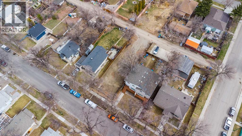 809 12 B Street North, Lethbridge, Alberta