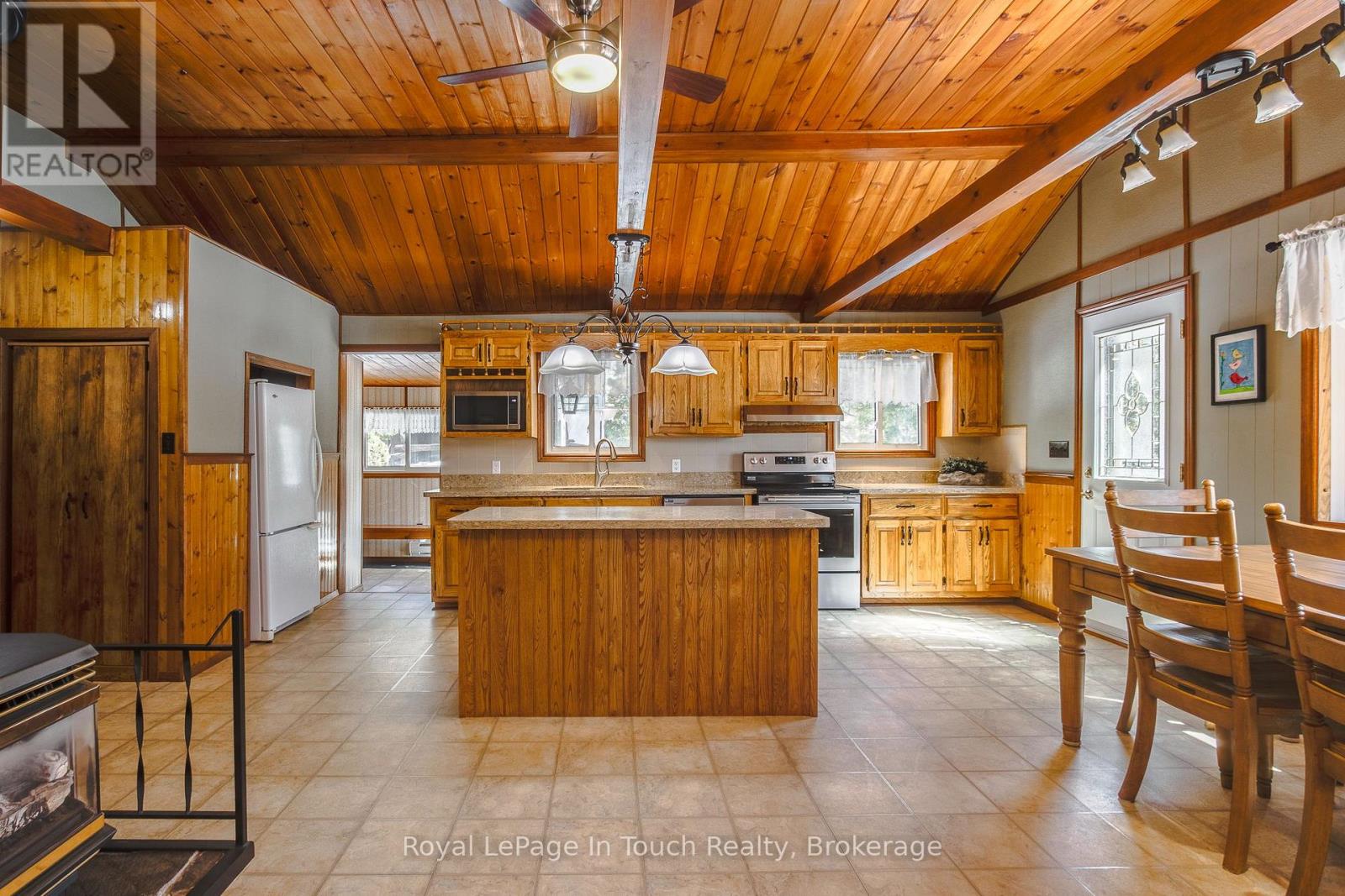 36 Card Avenue, Tiny, Ontario  L0L 2J0 - Photo 12 - S13007596