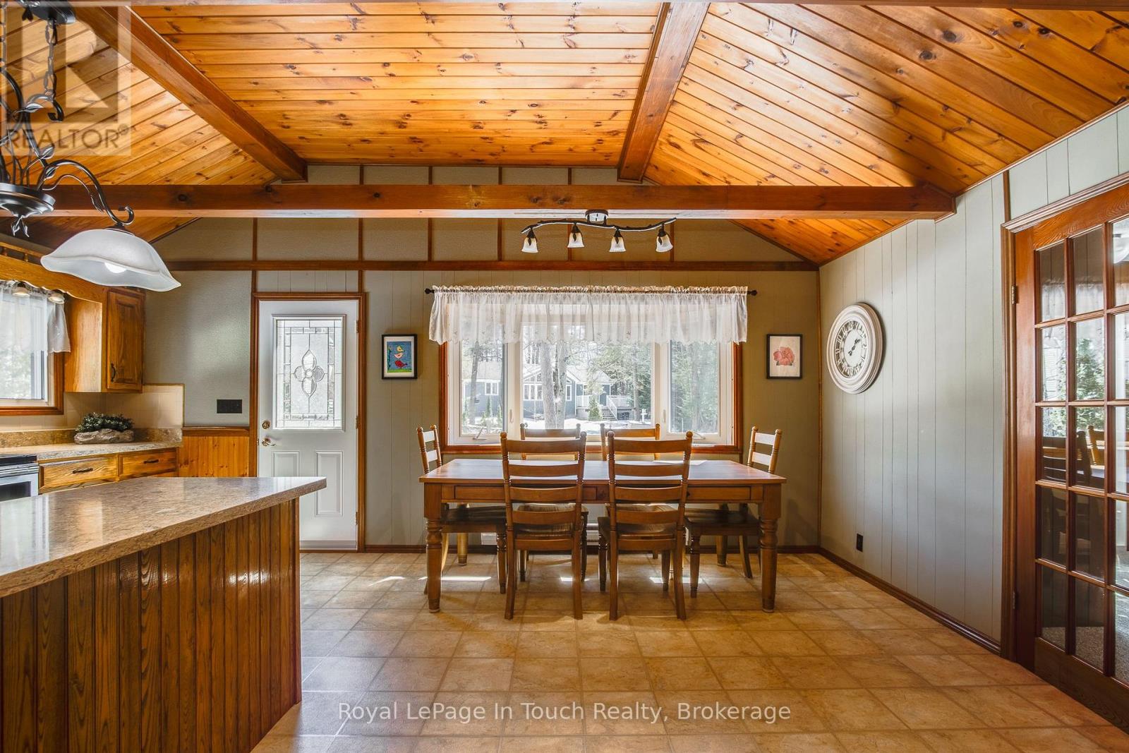 36 Card Avenue, Tiny, Ontario  L0L 2J0 - Photo 13 - S13007596