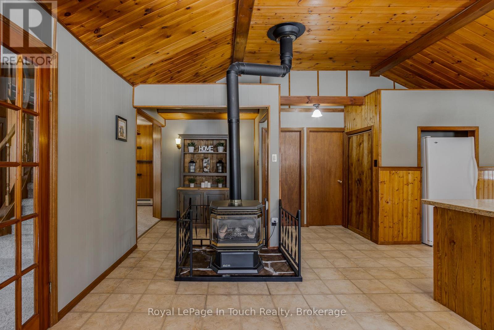 36 Card Avenue, Tiny, Ontario  L0L 2J0 - Photo 15 - S13007596