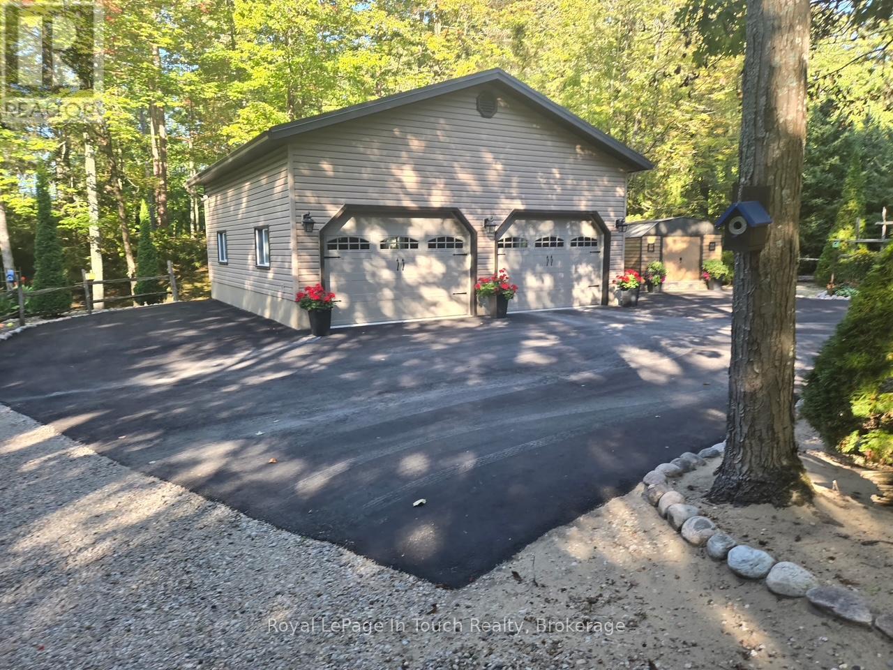 36 Card Avenue, Tiny, Ontario  L0L 2J0 - Photo 4 - S13007596