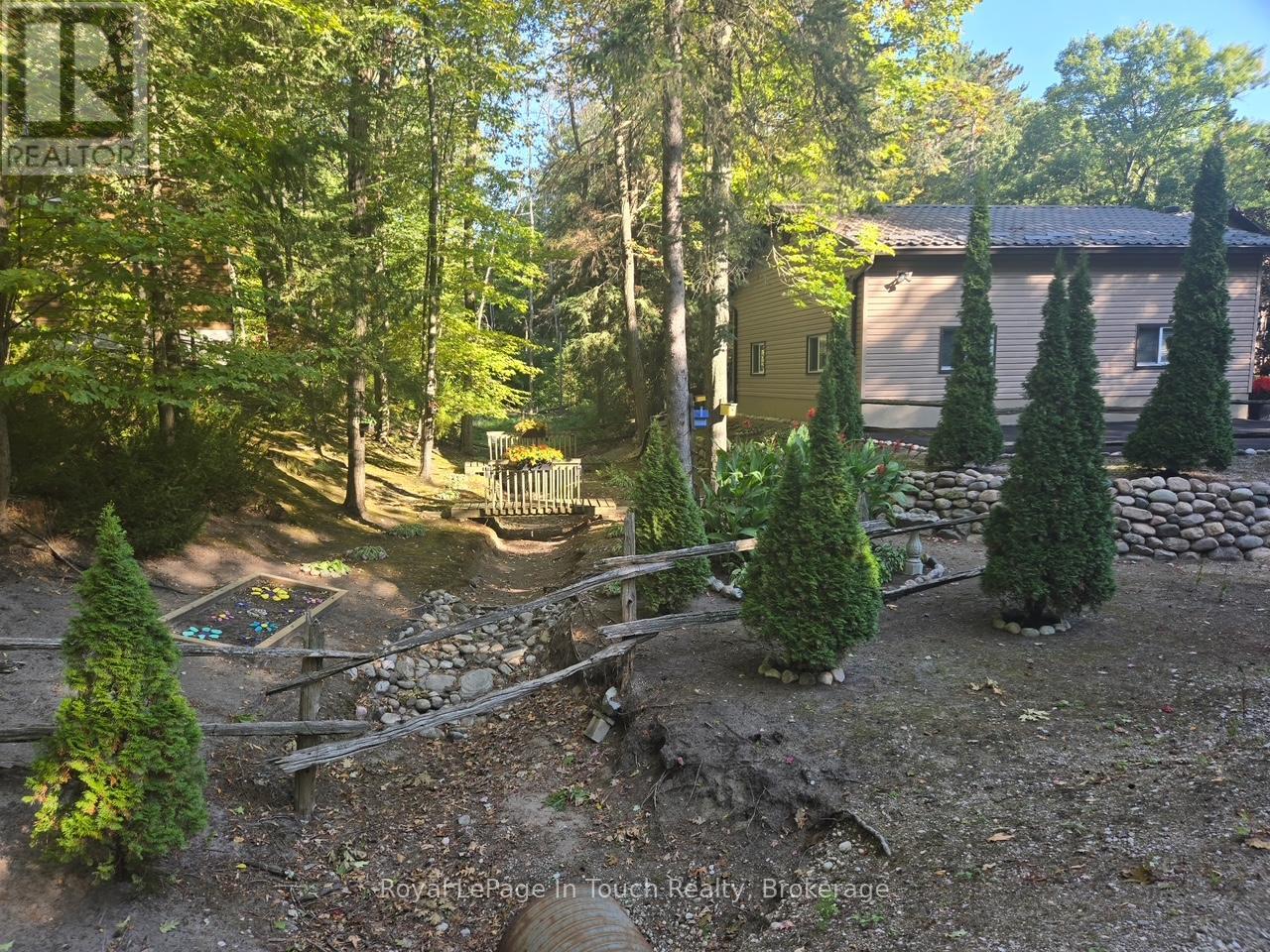 36 Card Avenue, Tiny, Ontario  L0L 2J0 - Photo 6 - S13007596