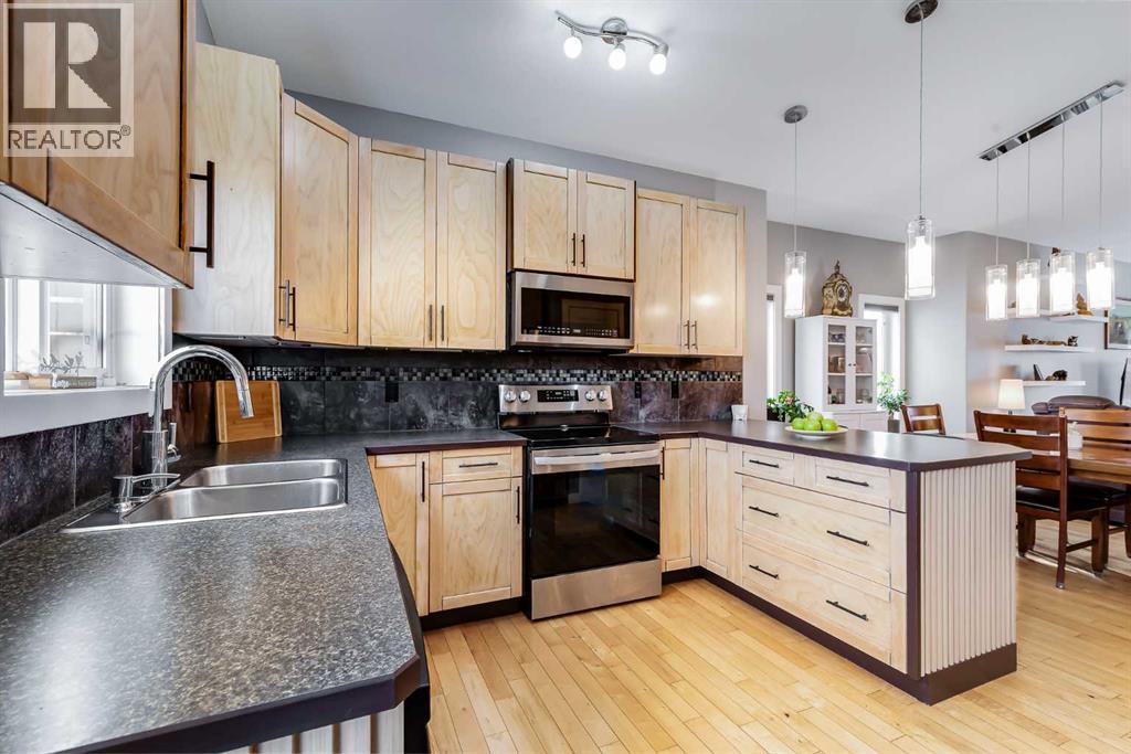 12 Mcclung Gate, Carstairs, Alberta  T0M 0N0 - Photo 11 - A2302275