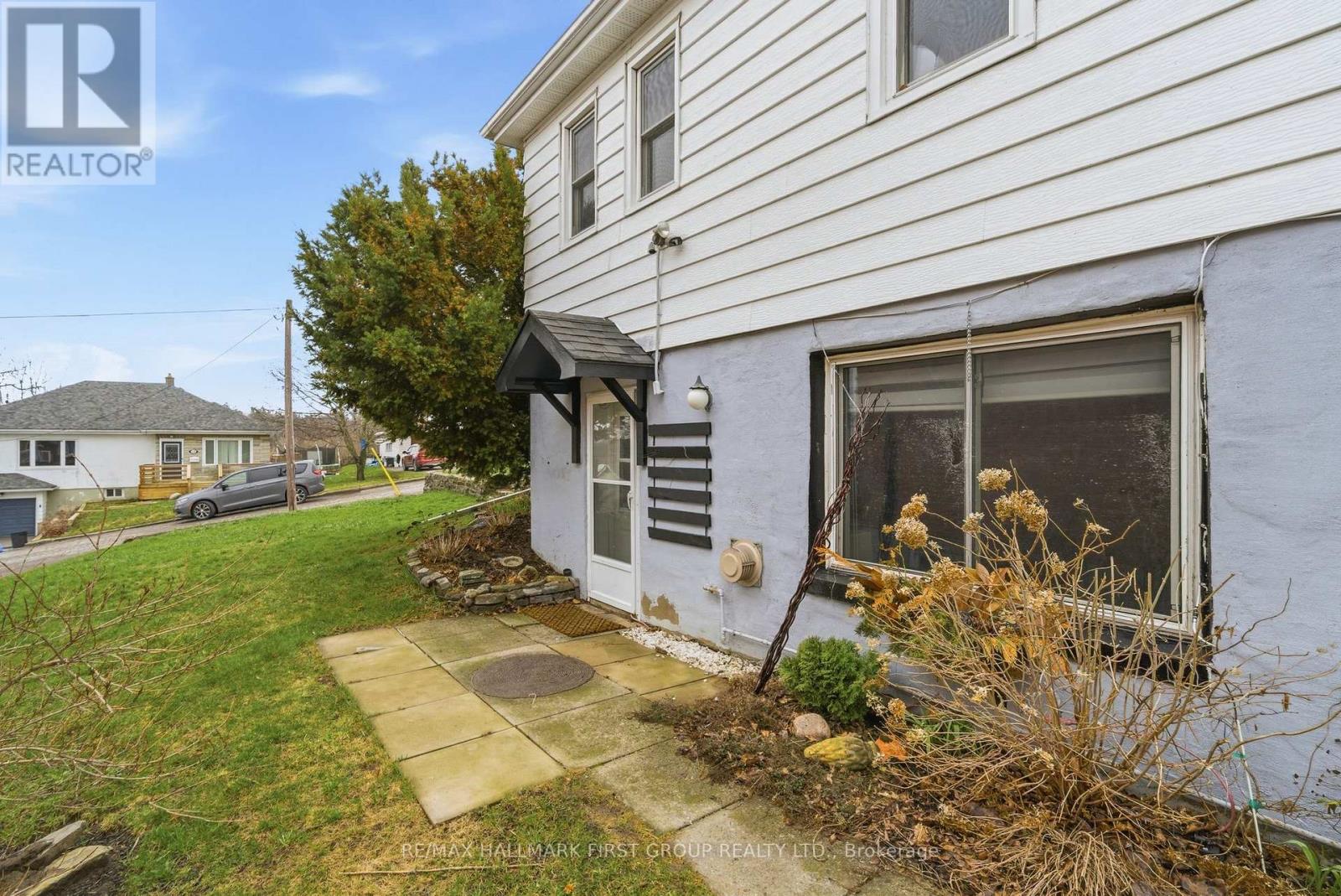 16 Sutcliffe Boulevard, Quinte West, Ontario  K8V 3M5 - Photo 3 - X13007684