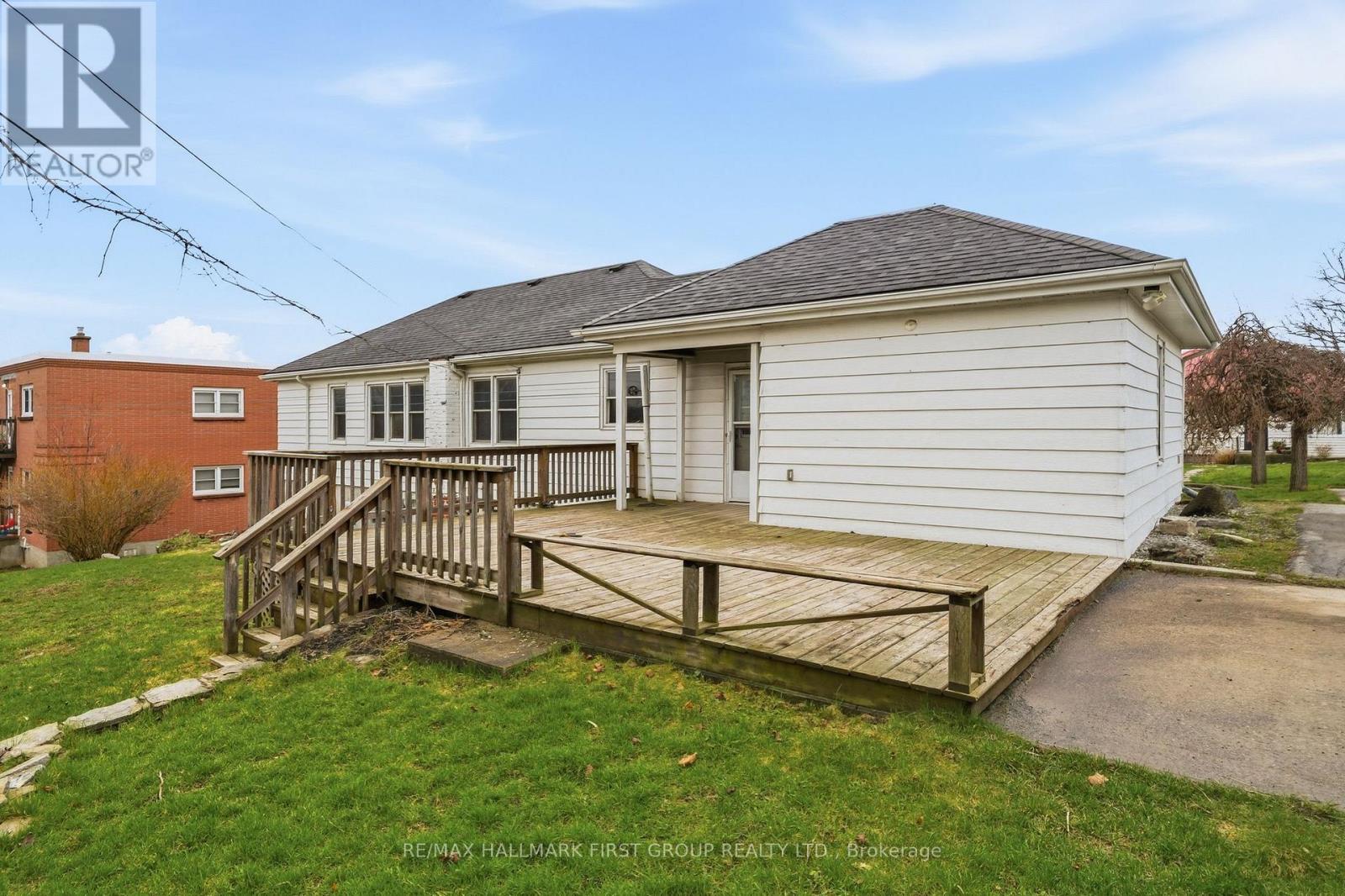 16 Sutcliffe Boulevard, Quinte West, Ontario  K8V 3M5 - Photo 42 - X13007684