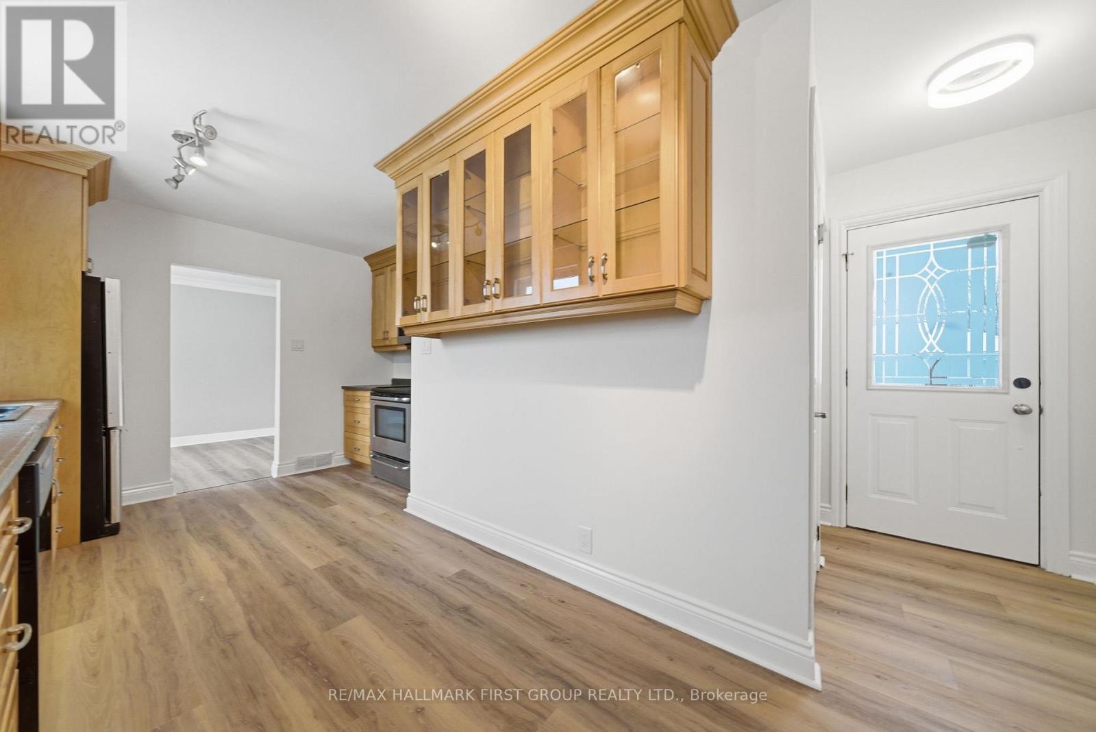 16 Sutcliffe Boulevard, Quinte West, Ontario  K8V 3M5 - Photo 5 - X13007684