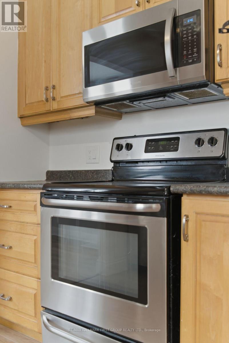 16 Sutcliffe Boulevard, Quinte West, Ontario  K8V 3M5 - Photo 7 - X13007684