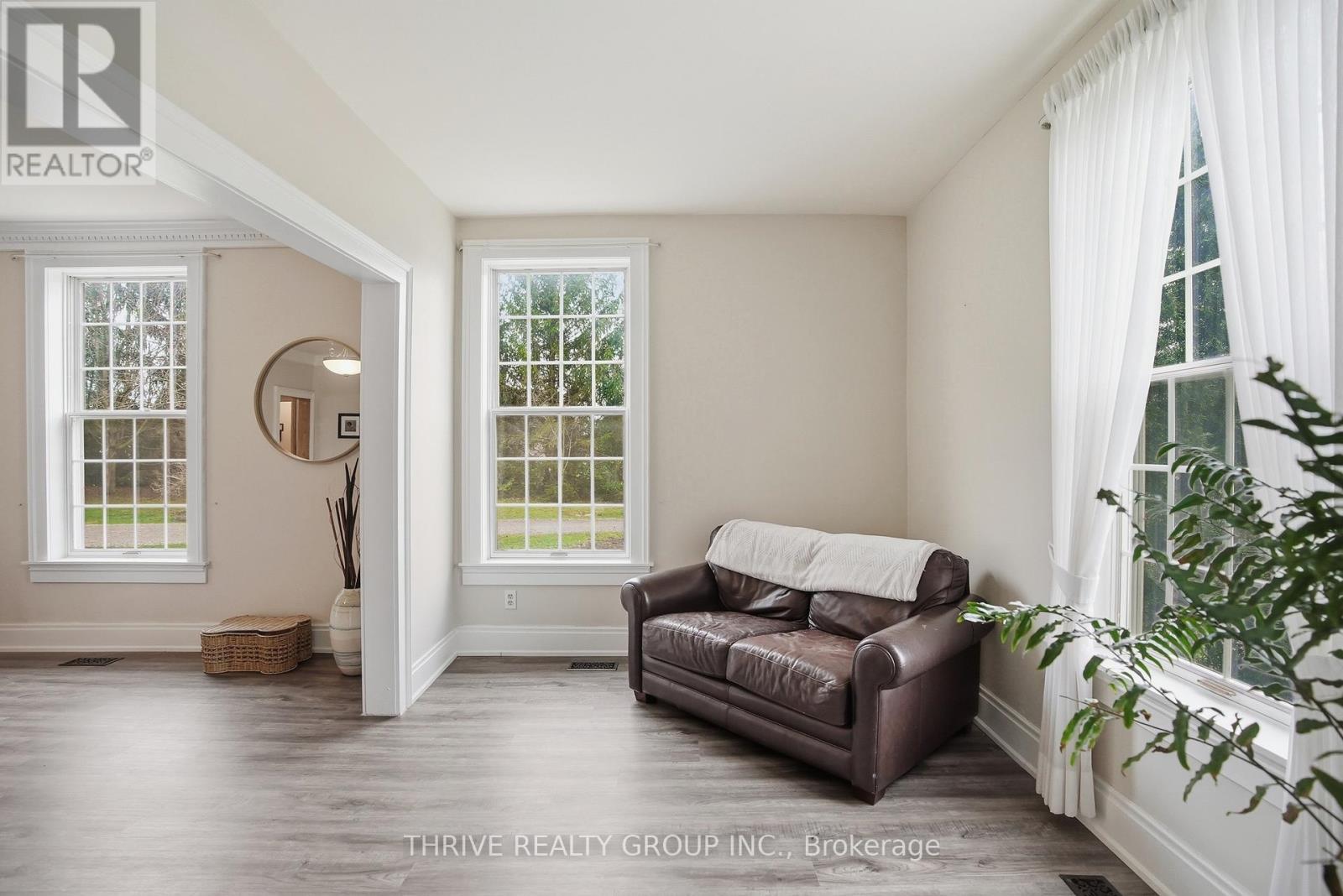 160 West Park Drive S, North Middlesex, Ontario  N0M 2K0 - Photo 12 - X13007458