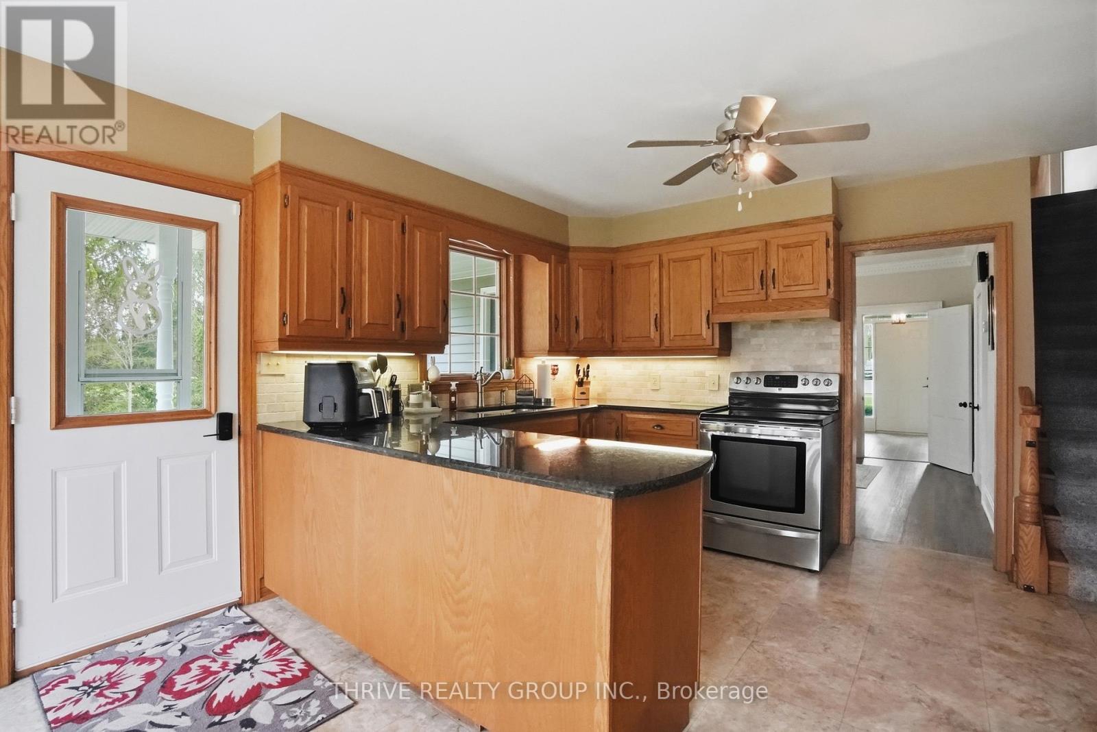 160 West Park Drive S, North Middlesex, Ontario  N0M 2K0 - Photo 17 - X13007458