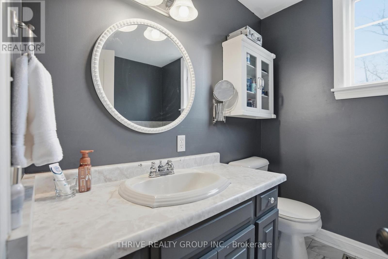 160 West Park Drive S, North Middlesex, Ontario  N0M 2K0 - Photo 34 - X13007458