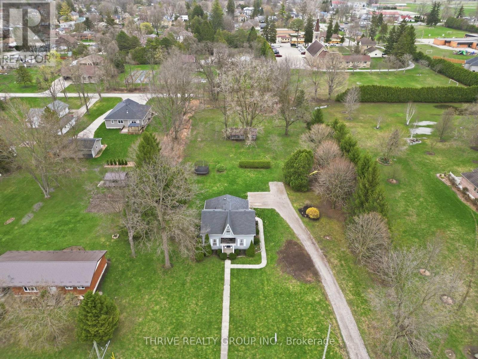 160 West Park Drive S, North Middlesex, Ontario  N0M 2K0 - Photo 42 - X13007458