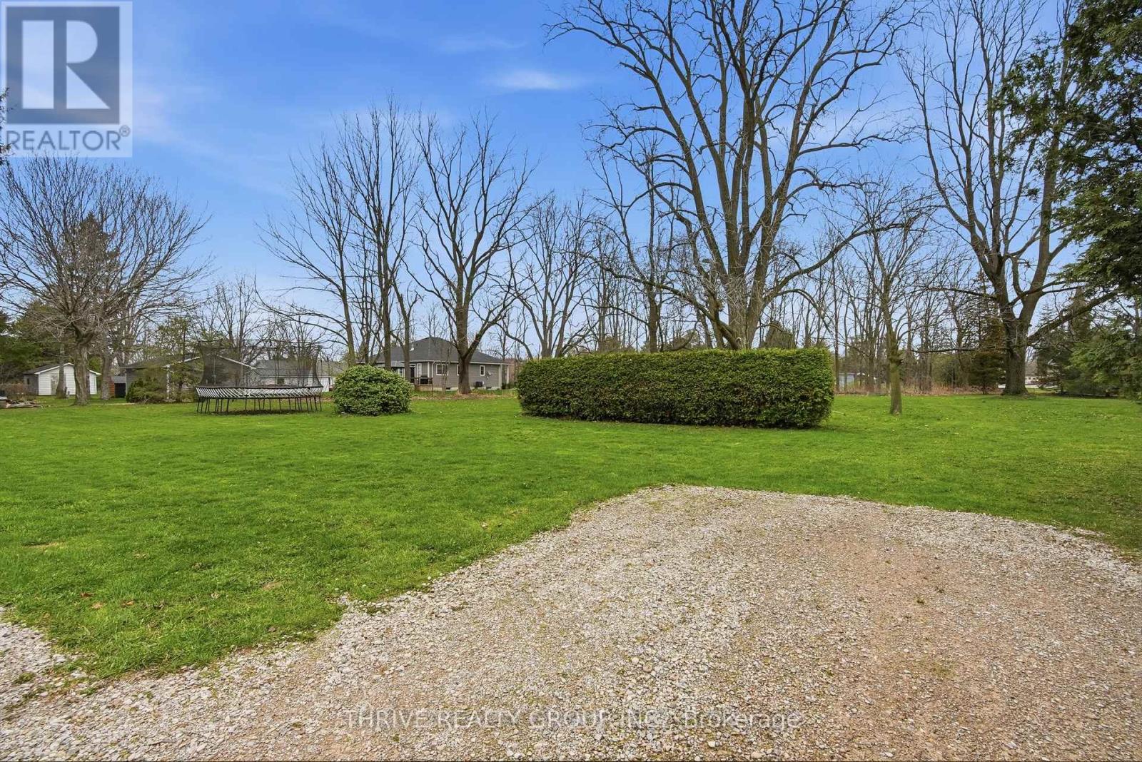 160 West Park Drive S, North Middlesex, Ontario  N0M 2K0 - Photo 49 - X13007458