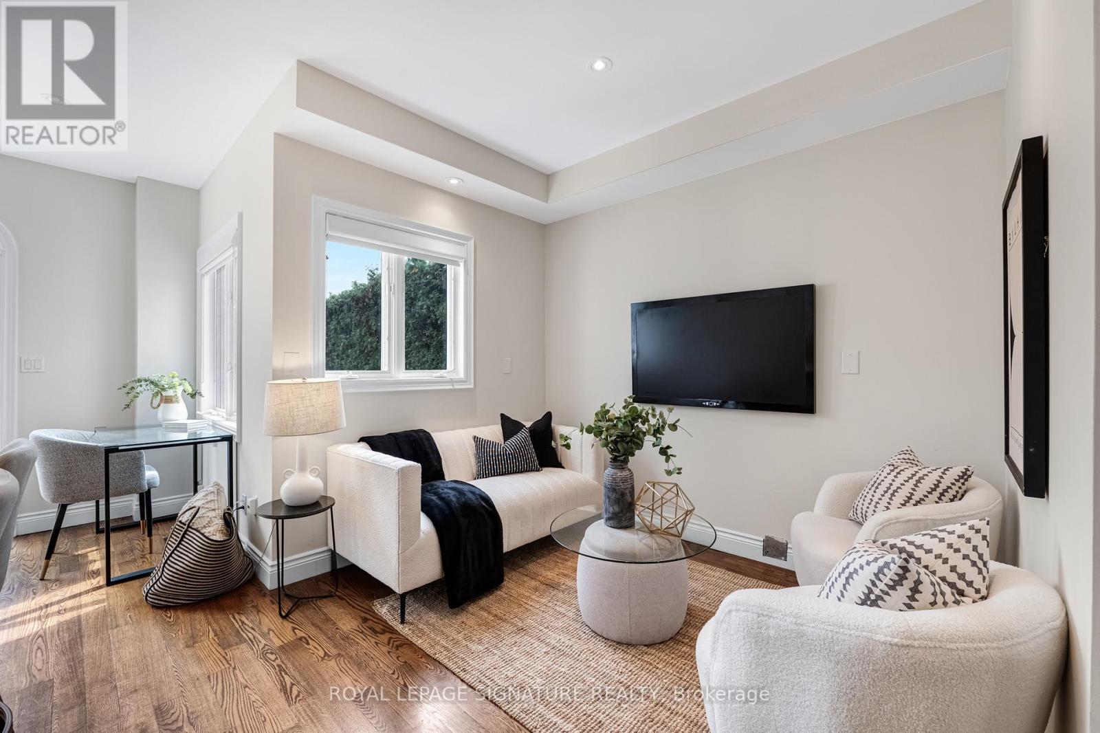 343 Sutherland Drive, Toronto, Ontario  M4G 1J7 - Photo 15 - C13007472