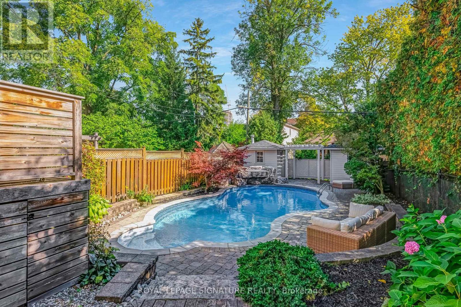 343 Sutherland Drive, Toronto, Ontario  M4G 1J7 - Photo 30 - C13007472