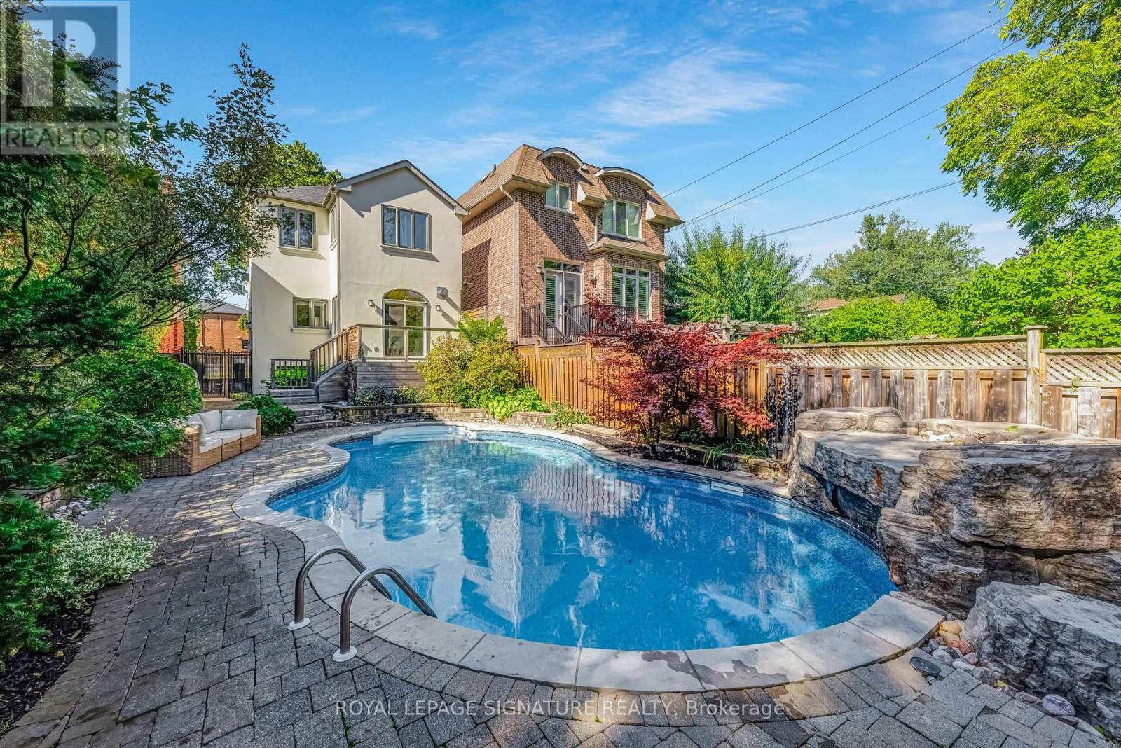 343 Sutherland Drive, Toronto, Ontario  M4G 1J7 - Photo 34 - C13007472