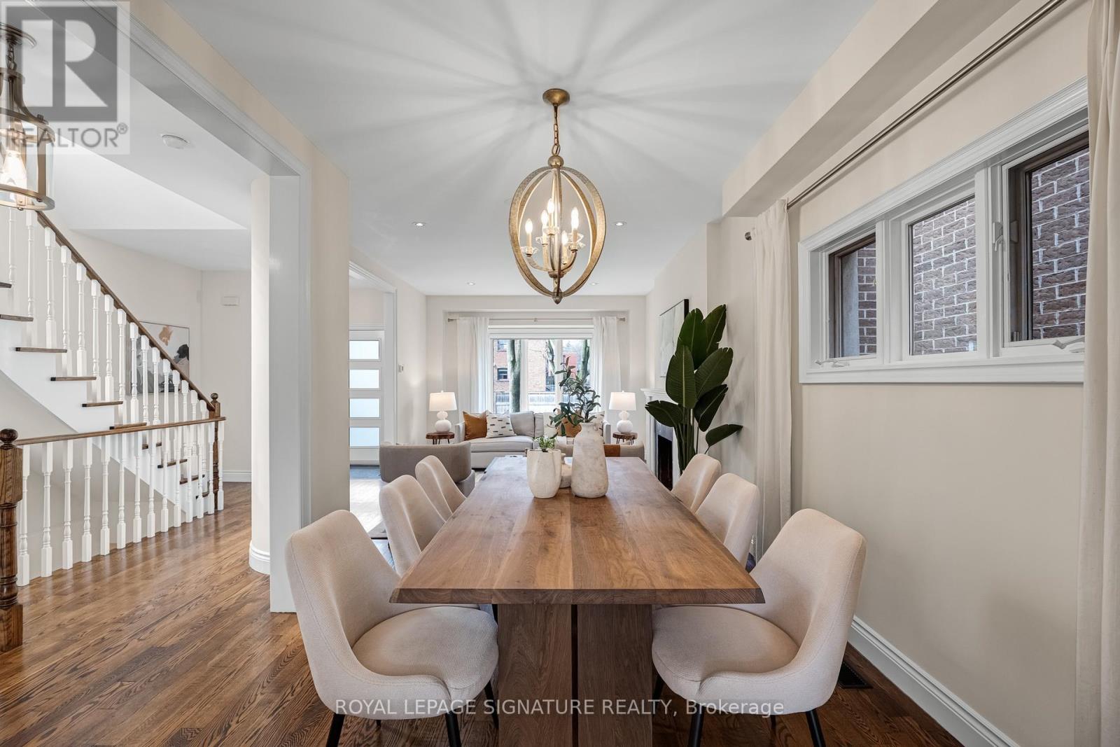 343 Sutherland Drive, Toronto, Ontario  M4G 1J7 - Photo 6 - C13007472