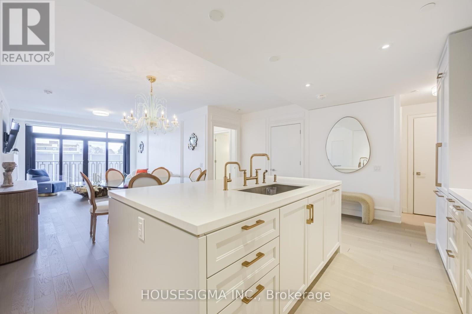 406 - 1 Strathgowan Avenue, Toronto, Ontario  M4N 0B3 - Photo 13 - C13007488