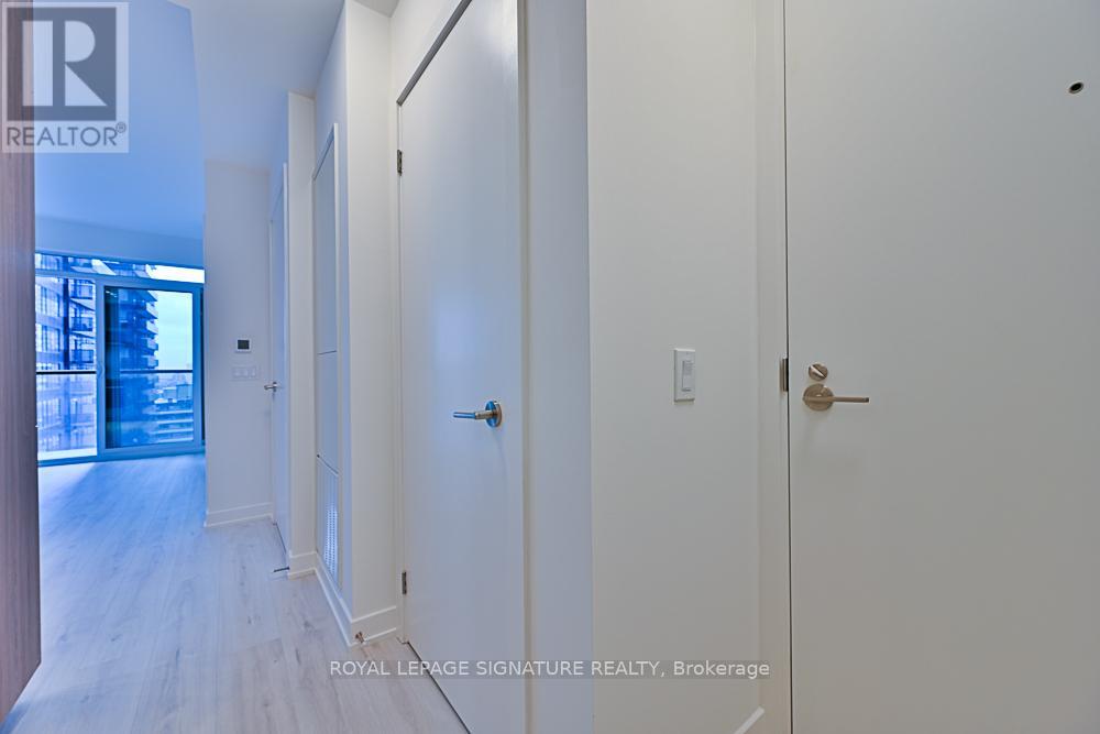 1401 - 110 Broadway Avenue, Toronto, Ontario  M4P 1V7 - Photo 4 - C13007510
