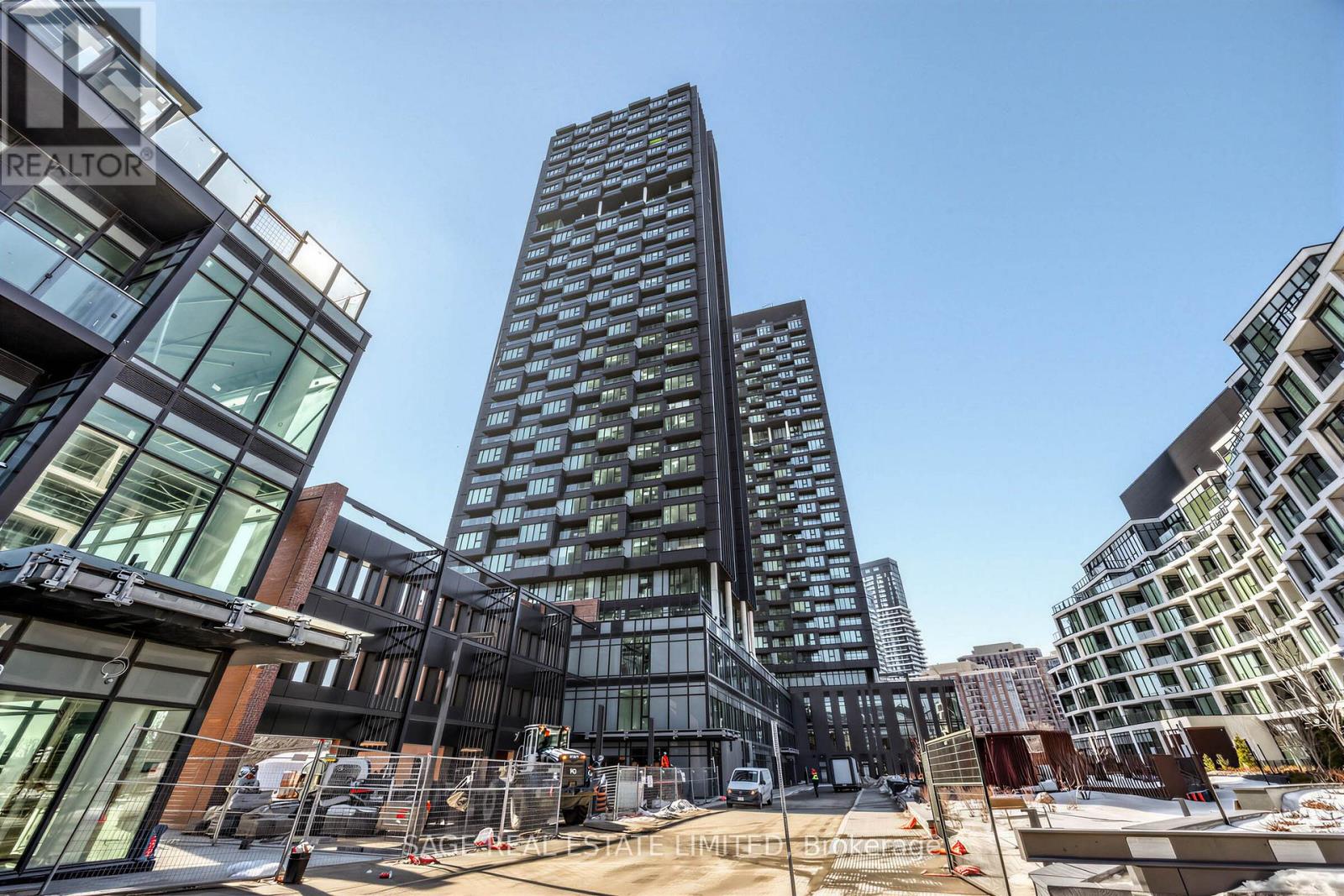 3208 - 1 QUARRINGTON LANE, Toronto, Ontario